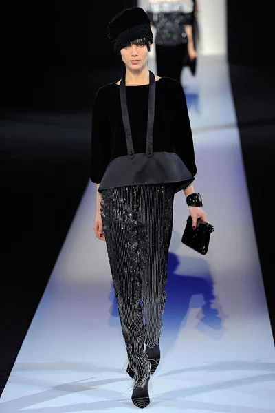 Look 64